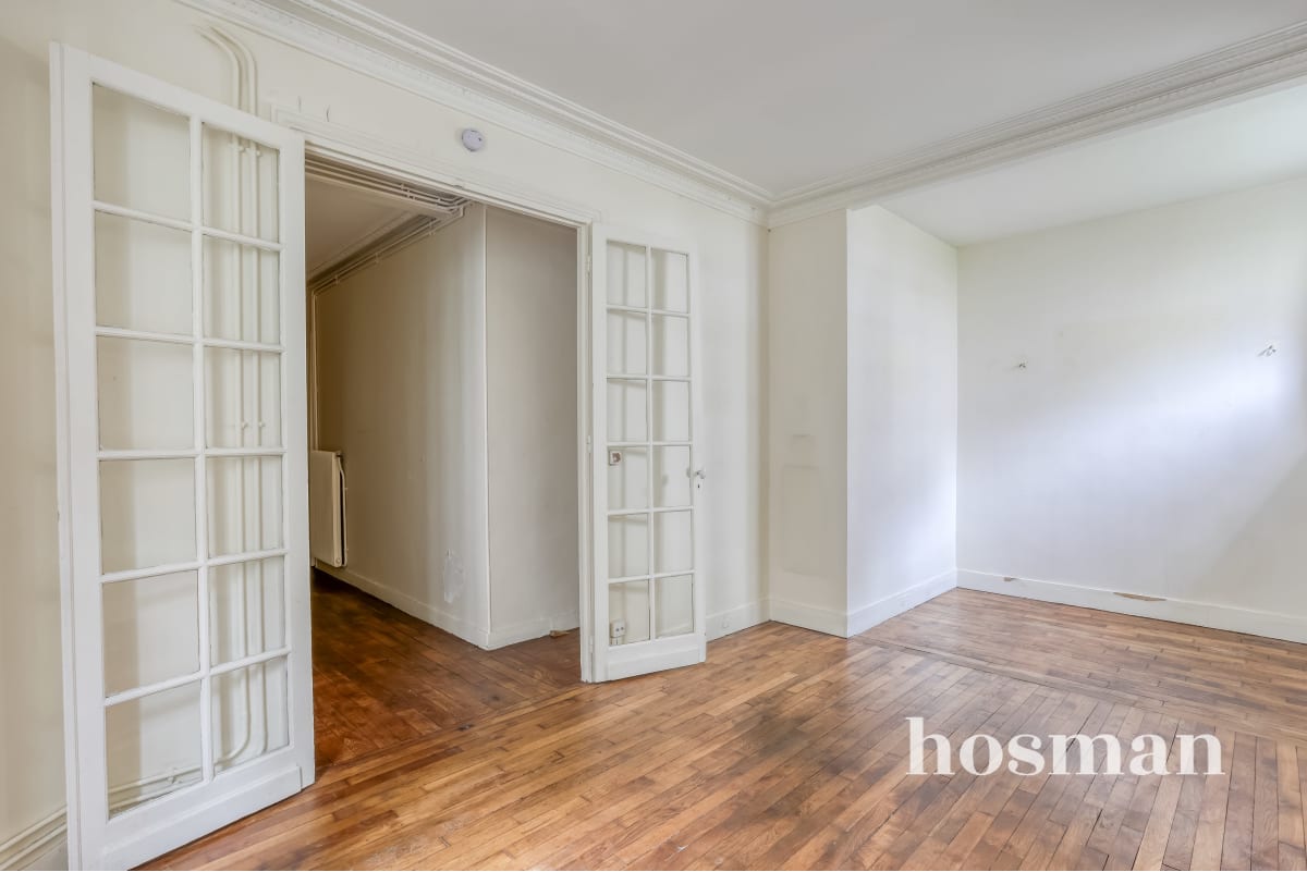 Grand rezdechaussée surélevé de 48,45m2 en plein coeur du 15e arrondissement