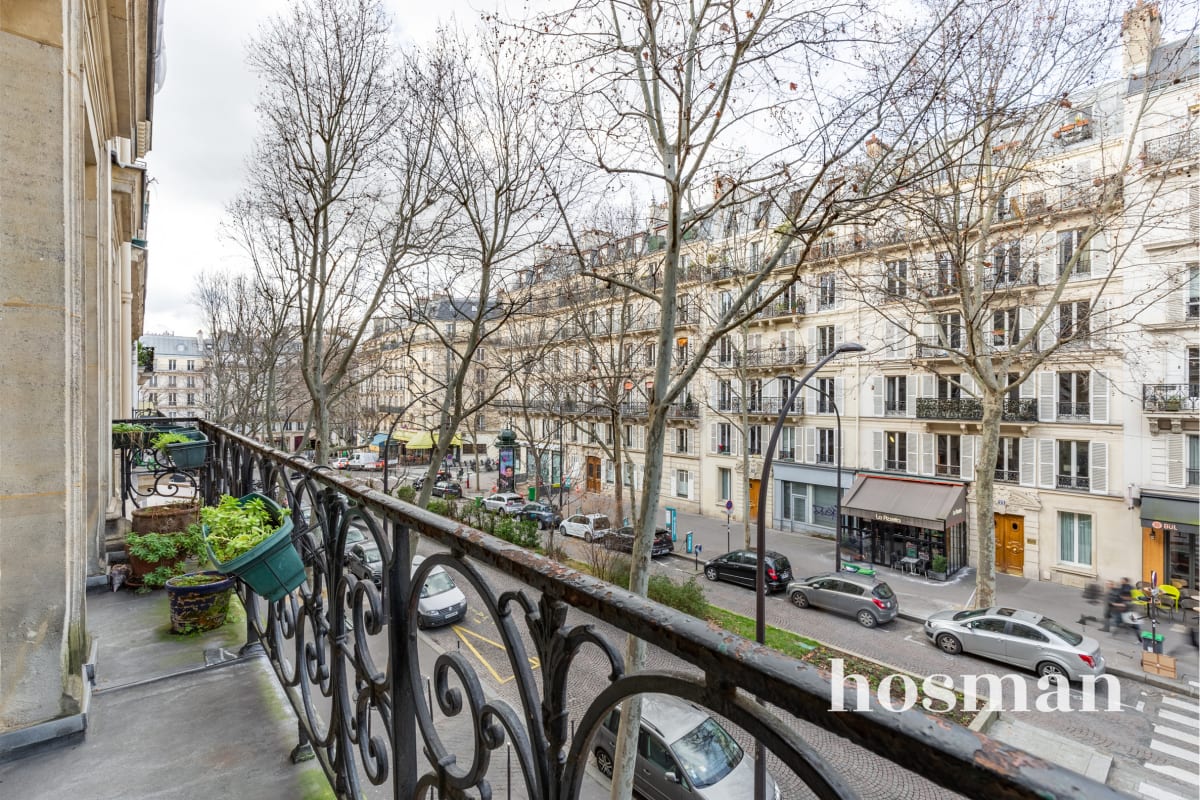 Bel appartement familial Avenue Trudaine Paris IXème