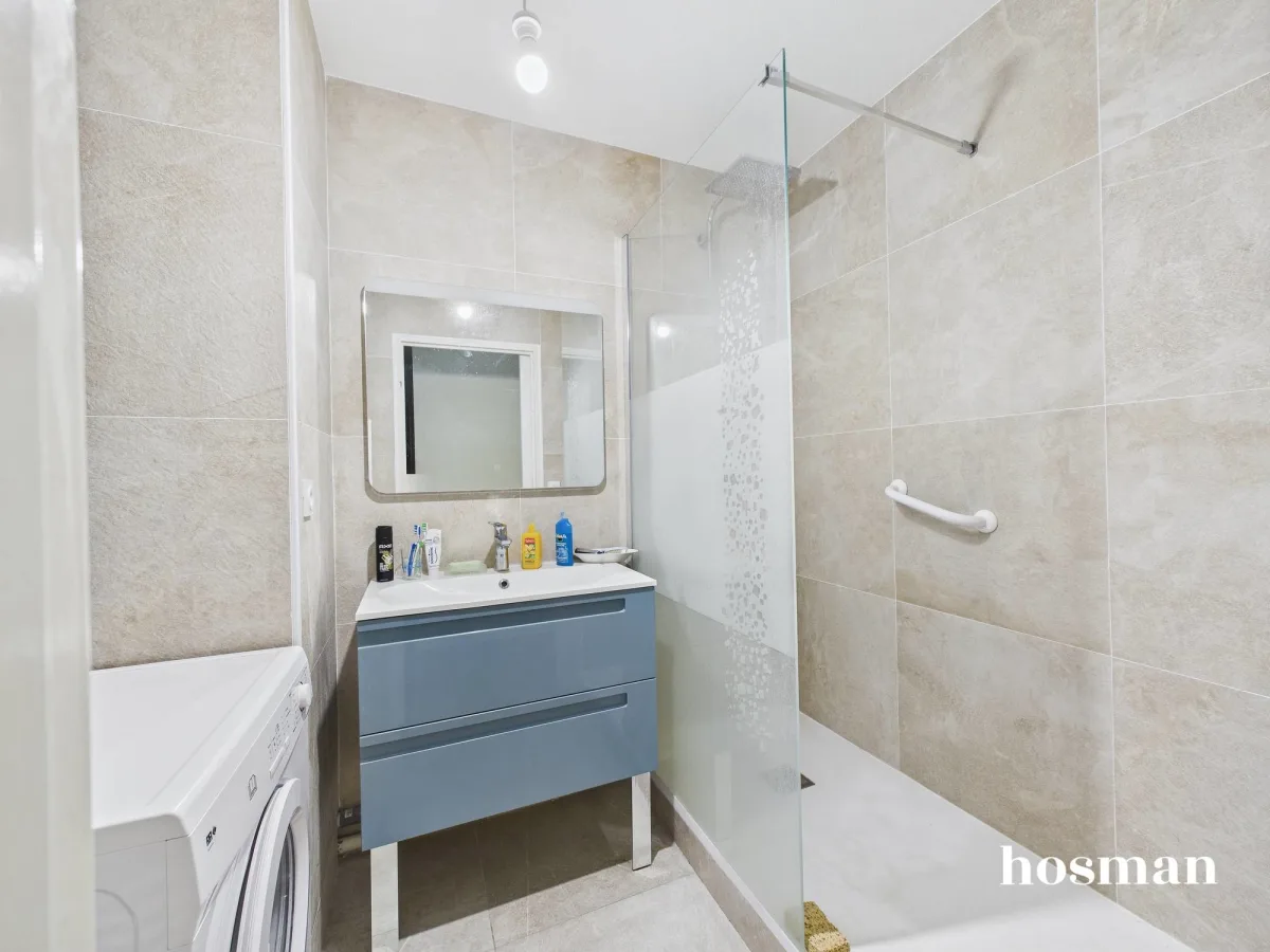 Appartement de 75.99 m² à Talence