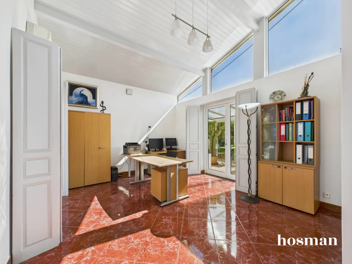 Maison de 190.0 m² à Eysines
