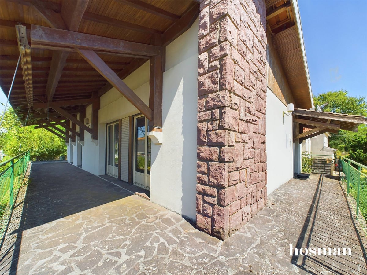 Maison de 120.0 m² à Pessac
