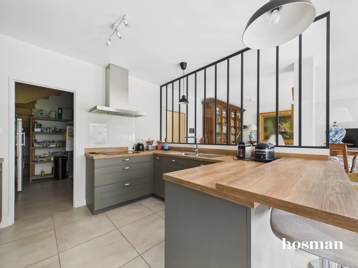 Maison de 151.29 m² à Talence