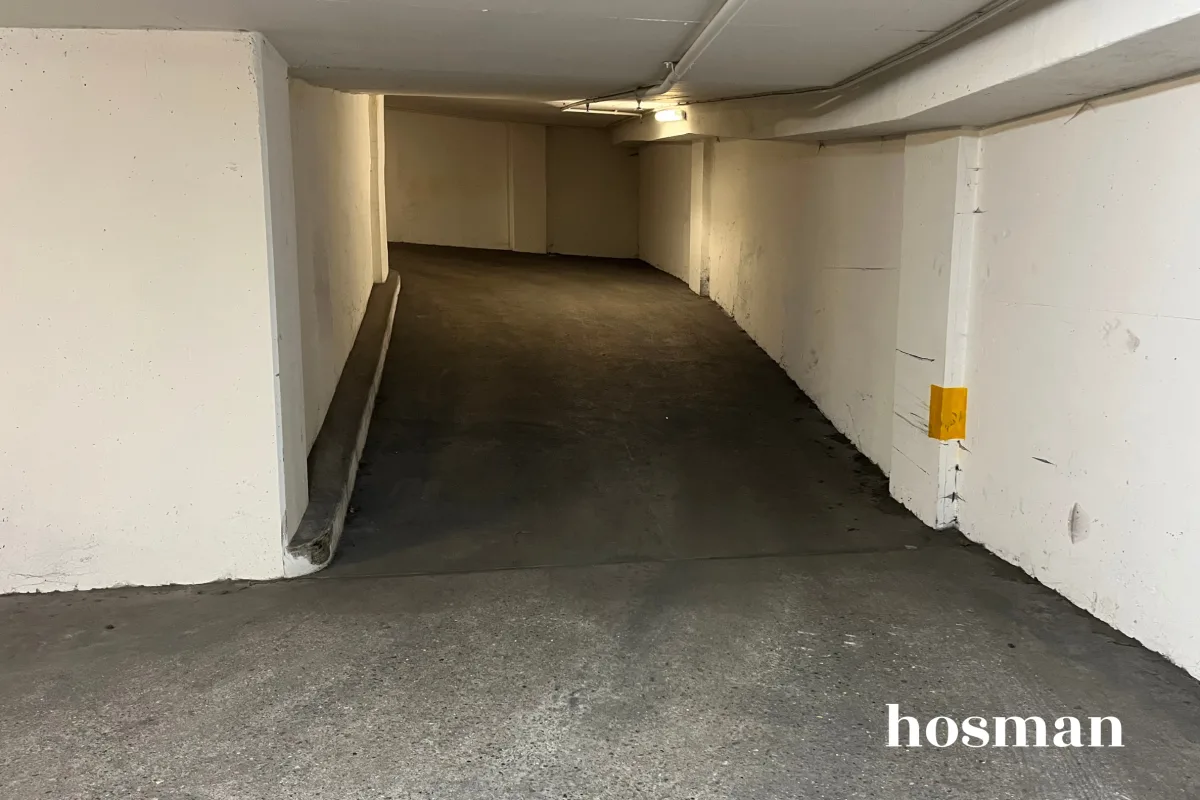 Parking de 11.5 m² à Paris