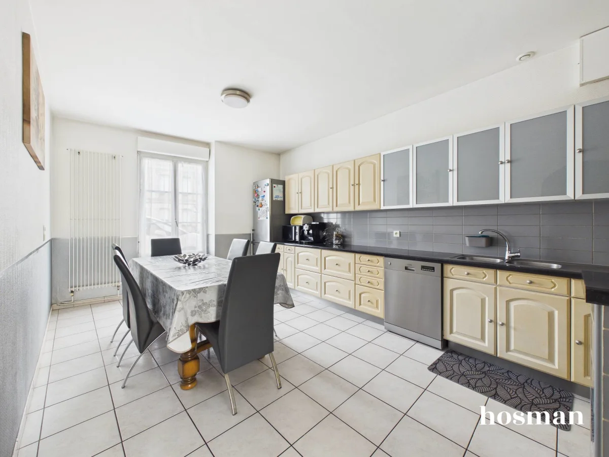 Maison de 114.0 m² à Carbon-Blanc