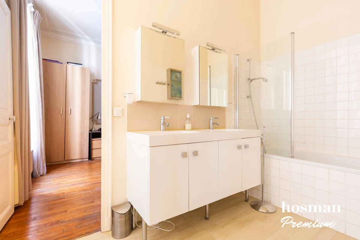 Appartement de 201.38 m² à Paris