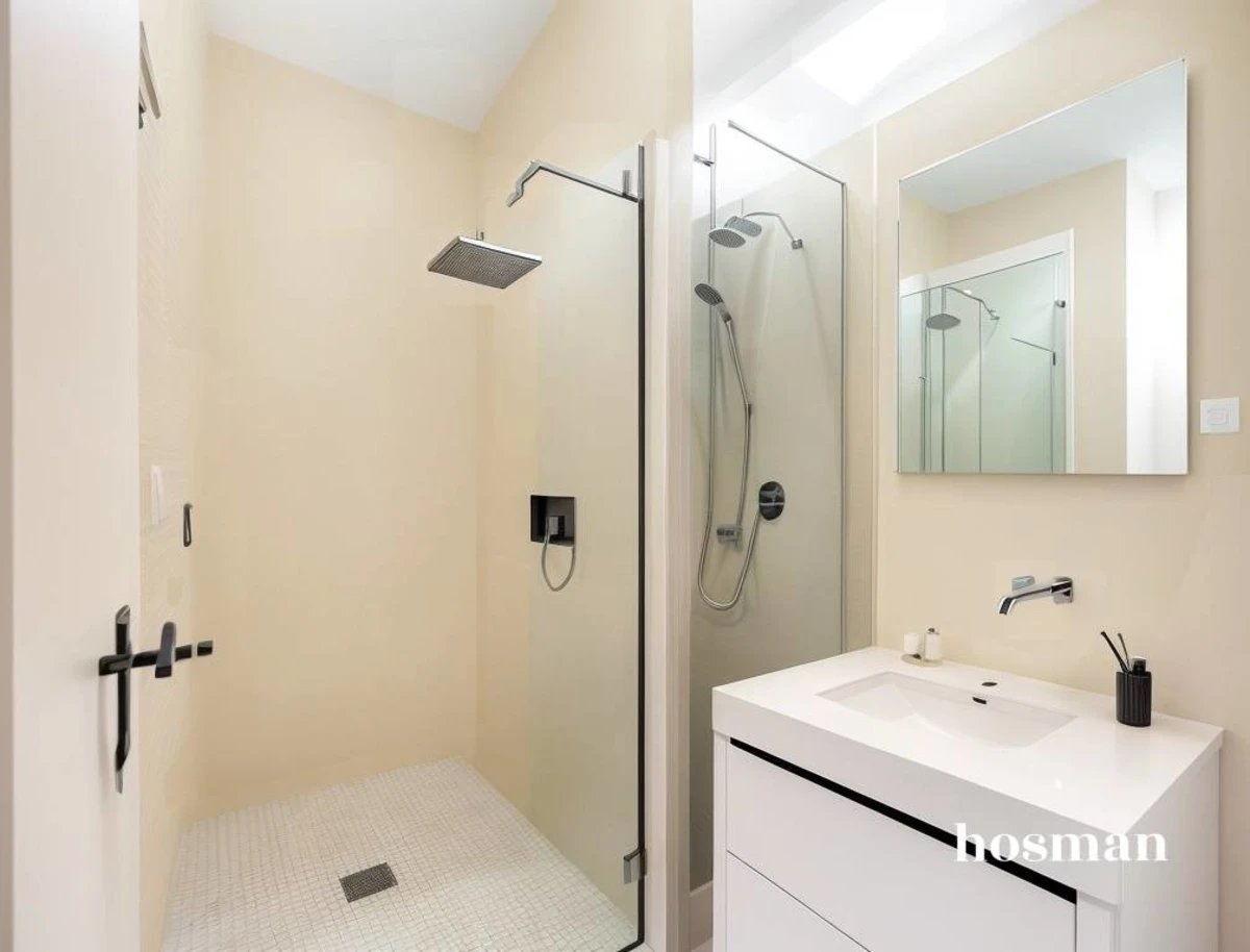 Maison de 125.0 m² à Vénissieux