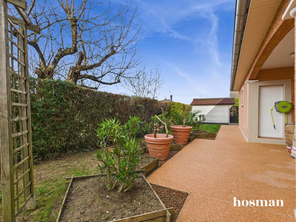 Maison de 130.0 m² à Jonage