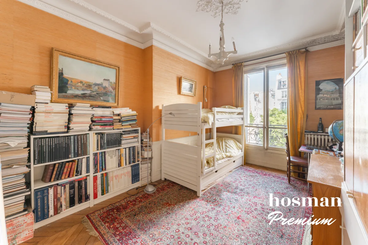 Appartement de 136.0 m² à Paris