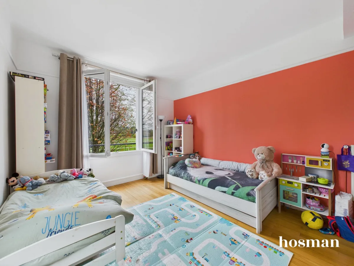 Appartement de 85.0 m² à Suresnes