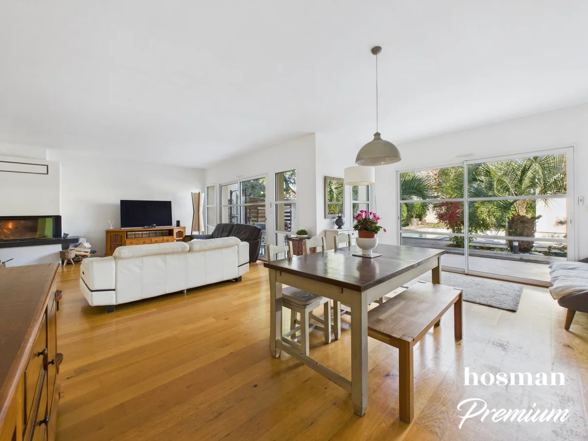 Maison de 220.0 m² à Bruges