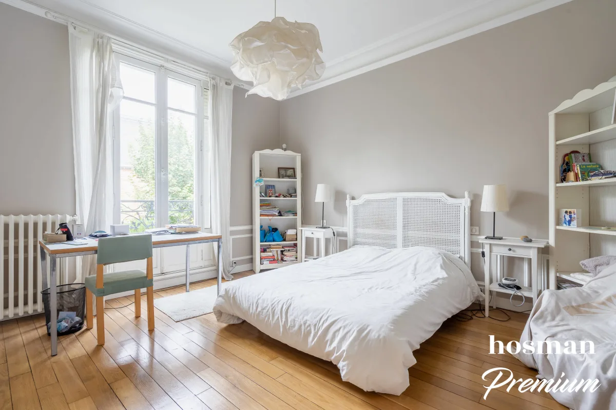 Maison de 180.0 m² à Courbevoie