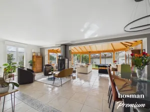 Maison de 201.3 m² à Saint-Sébastien-sur-Loire