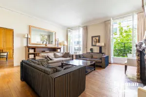 Appartement de 201.38 m² à Paris