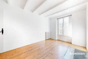 Appartement de 107.0 m² à Bordeaux