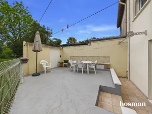 Maison de 114.0 m² à Carbon-Blanc