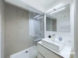 Appartement de 100.0 m² à Paris