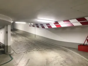 Parking de 12.4 m² à Paris