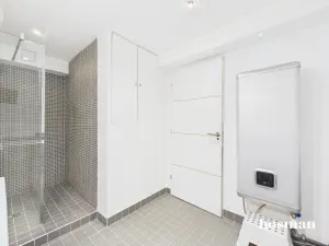 Appartement de 100.0 m² à Paris