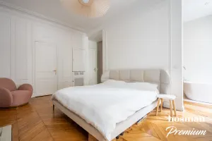 Appartement de 179.0 m² à Paris