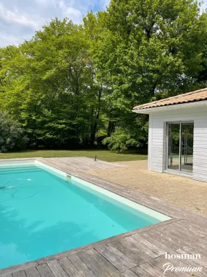 Maison de 180.0 m² à Saint-Sulpice-et-Cameyrac