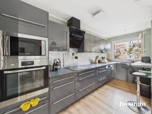 Appartement de 85.0 m² à Suresnes