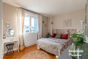 Maison de 185.0 m² à Bordeaux