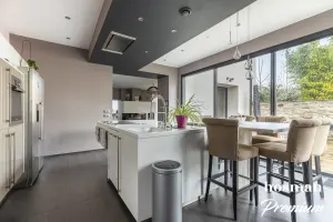 Maison de 300.0 m² à Gennevilliers