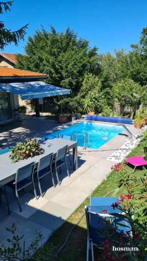 Maison de 181.0 m² à Vénissieux
