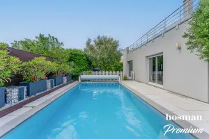 Maison de 205.0 m² à Mérignac
