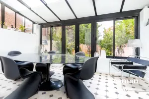 Maison de 151.7 m² à Clamart