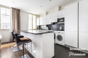Appartement de 136.0 m² à Paris