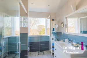 Maison de 201.5 m² à Sèvres