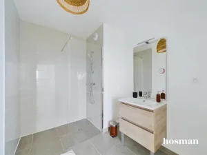 Appartement de 142.0 m² à Bordeaux