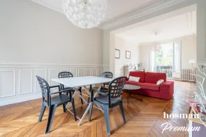 Maison de 180.0 m² à Courbevoie