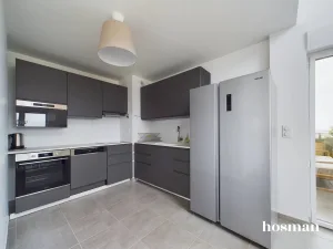 Appartement de 142.0 m² à Bordeaux