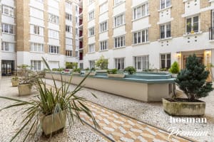 Appartement de 136.0 m² à Paris