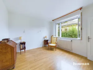Appartement de 111.9 m² à Mérignac