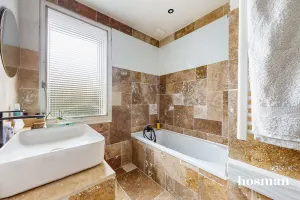 Maison de 170.42 m² à Meyzieu