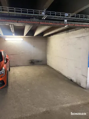 Parking de 13.65 m² à Paris