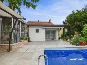 Maison de 181.0 m² à Vénissieux