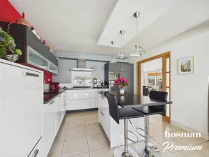 Maison de 201.3 m² à Saint-Sébastien-sur-Loire