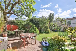 Maison de 247.0 m² à Colombes