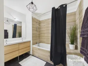 Appartement de 107.0 m² à Bordeaux