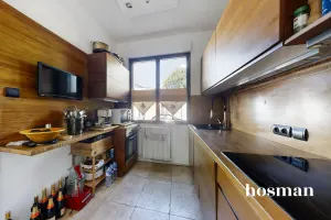 Maison de 101.0 m² à Bordeaux