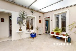 Maison de 180.0 m² à Villejuif