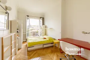 Appartement de 158.0 m² à Paris