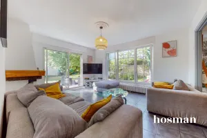 Maison de 120.0 m² à Roubaix