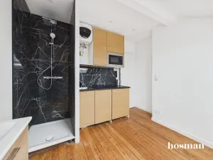 Appartement de 8.42 m² à Versailles