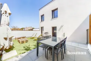 Appartement de 82.0 m² à Bordeaux
