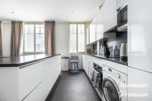 Appartement de 136.0 m² à Paris